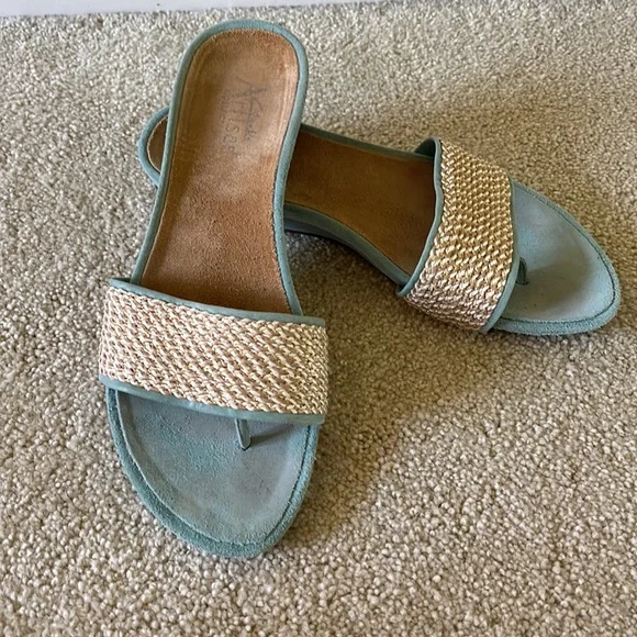 Clarks Artisan Slides. - Picture 4 of 4